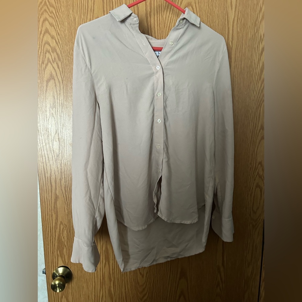BUNDLE of 2 shirts (Medium)